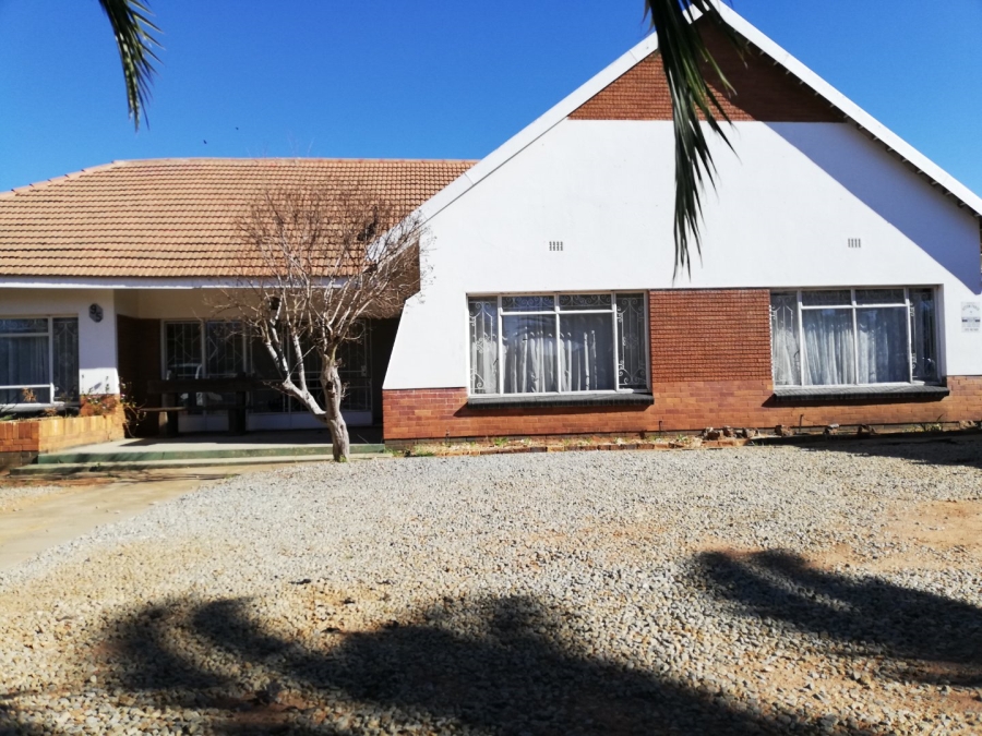 3 Bedroom Property for Sale in Wilkoppies North West